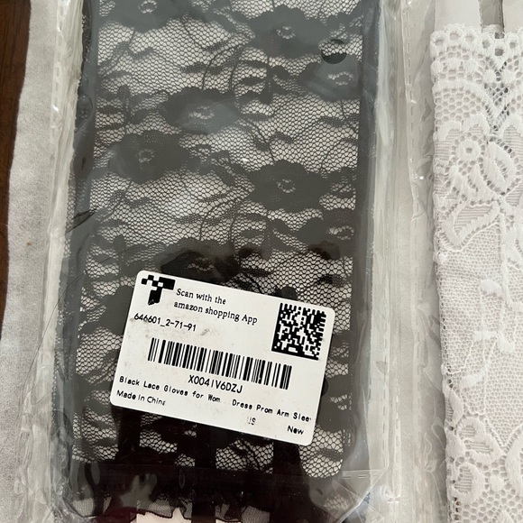 Assorted Men's Socks Collection - Picture 7 of 14